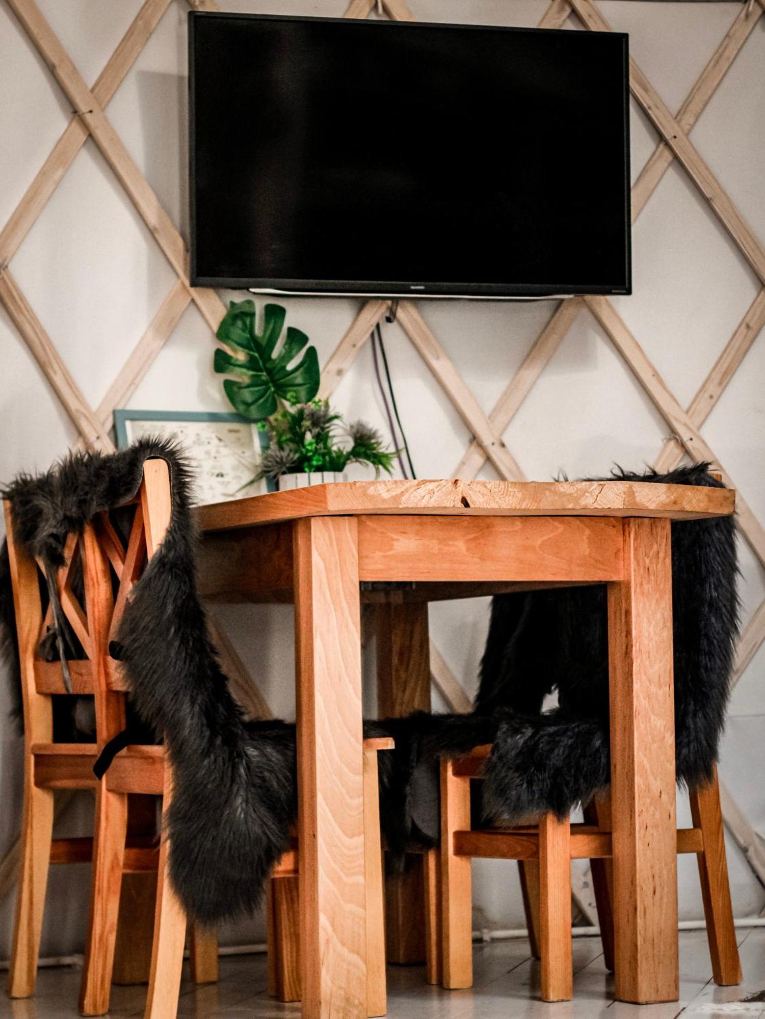 Aloha Glamp - Okragle Domki Przy Rzece - Balia I Sauna - Energylandia Zagornik Habitación foto