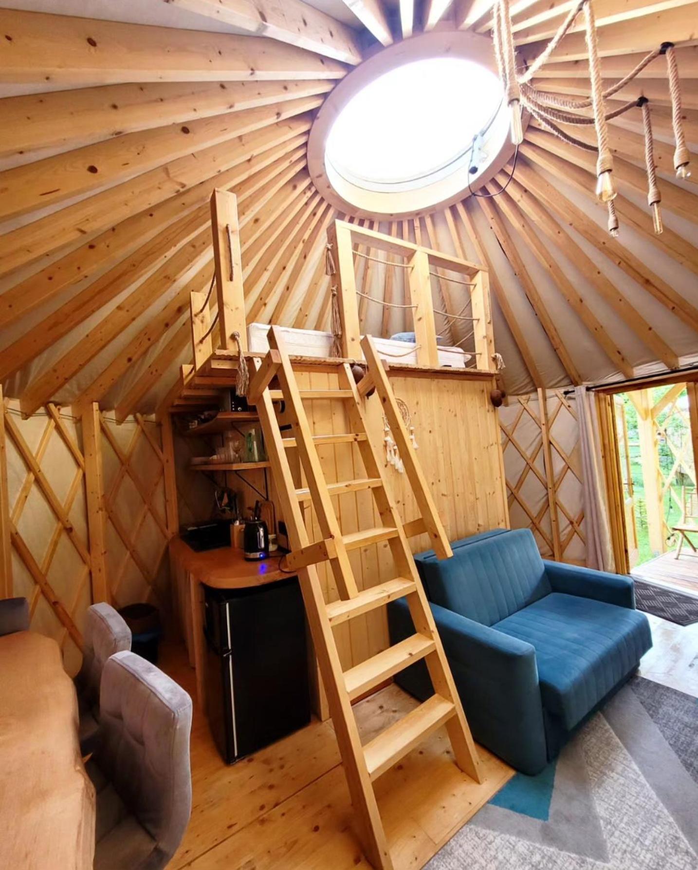 Aloha Glamp - Okragle Domki Przy Rzece - Balia I Sauna - Energylandia Zagornik Habitación foto